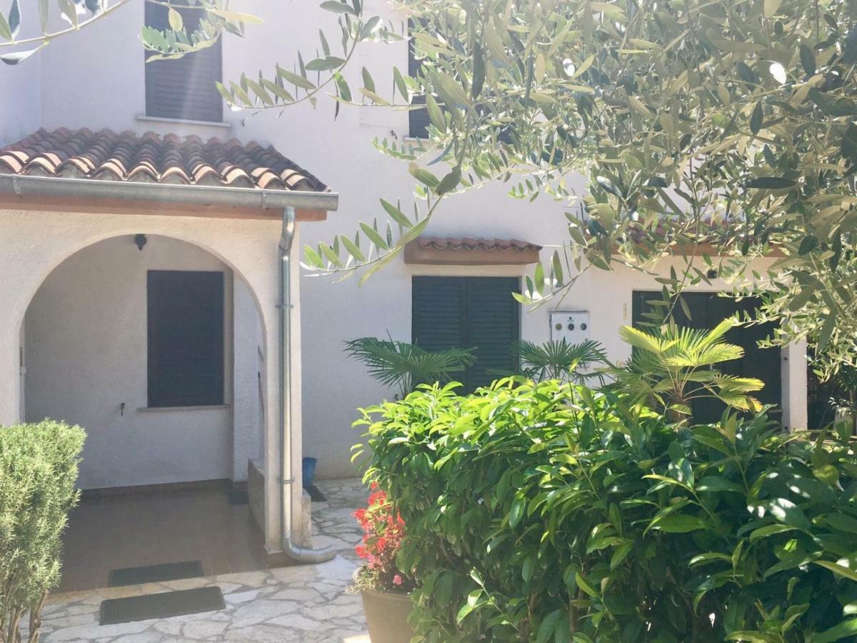 Villa Zoe Porec Exterior photo